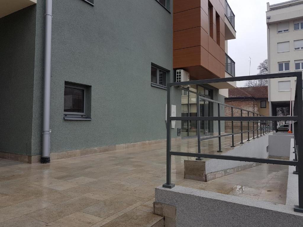 Apartmani Simic Quatro Валево Экстерьер фото