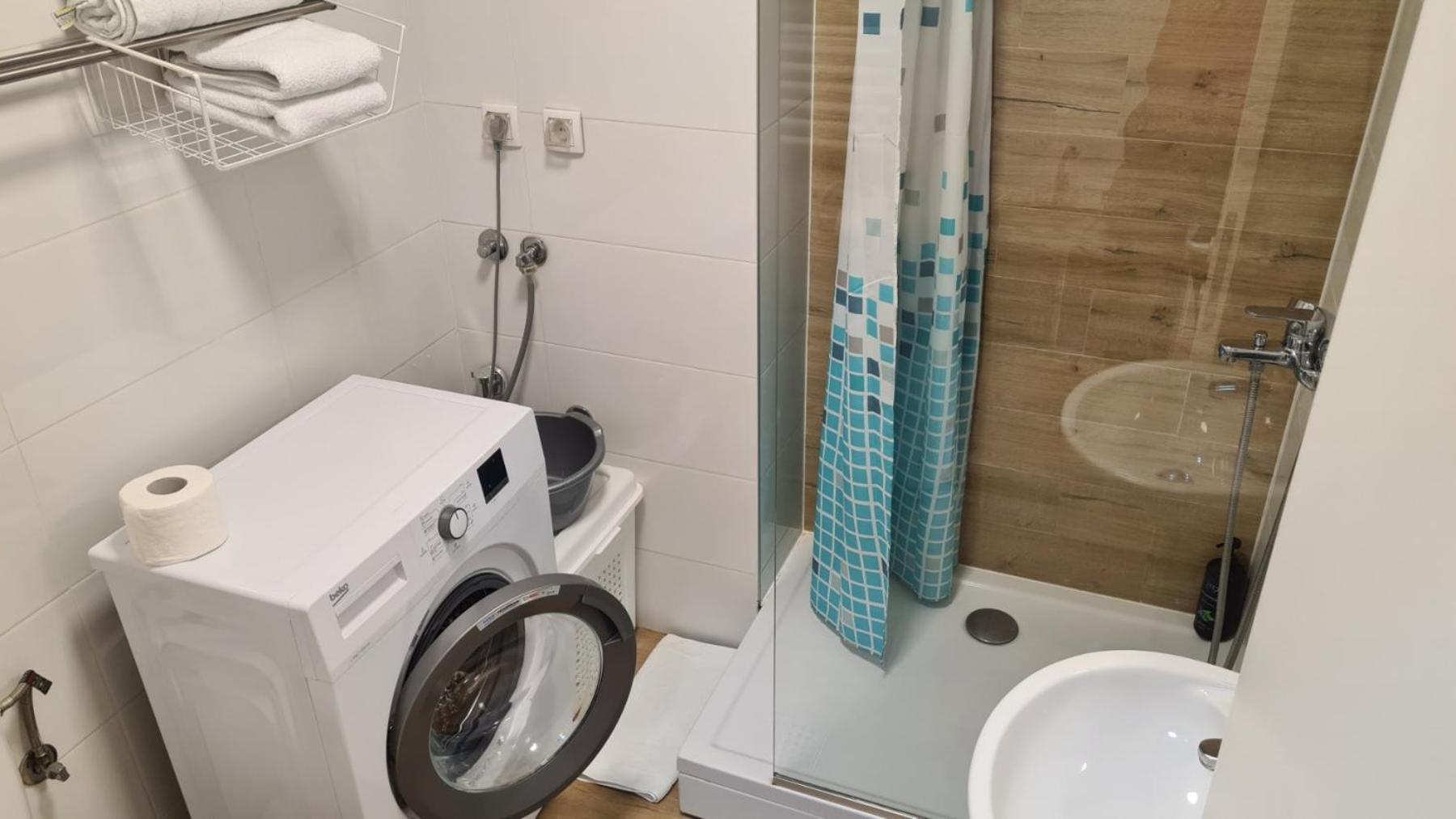 Apartmani Simic Quatro Валево Экстерьер фото